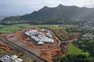 ISLAND MALL Scheduled to open in September, the 40 000 m2 Bagatelle – Mall of Mauritius is already 85% let