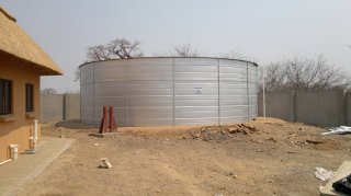 INSTALLED RESERVOIRThe panel reservoirs supplied to a Mozambique mine were drawn from Rainbow Reservoirs’s extensive range of linear low-density polyethylene-lined steel units