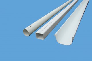 D-SHAPED  Rainflo gutters are available in D-shaped systems with square and round downpipes