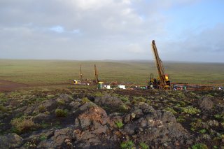 DRILL RIGS In early 2011, Frontier Rare Earths initiated a 15 000 m drilling programme at Zandkopsdrift