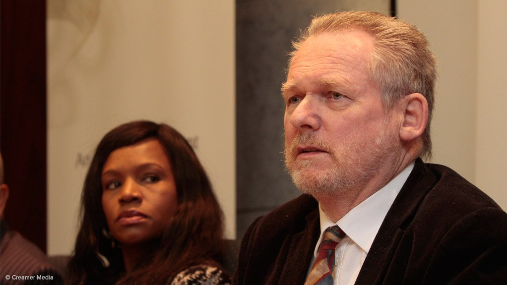 SABS CEO Boni Mehlomakulu and Trade and Industry Minister Dr Rob Davies