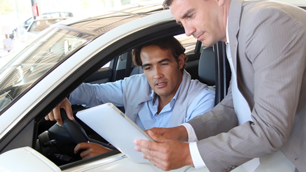 TECHNOLOGICAL CAR EVALUATIONSThe TransUnion Dealers Guide mobile application streamlines  the car evaluation process through a single converged solution