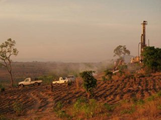 Malawi hires international experts as it negotiates niobium mine deal 