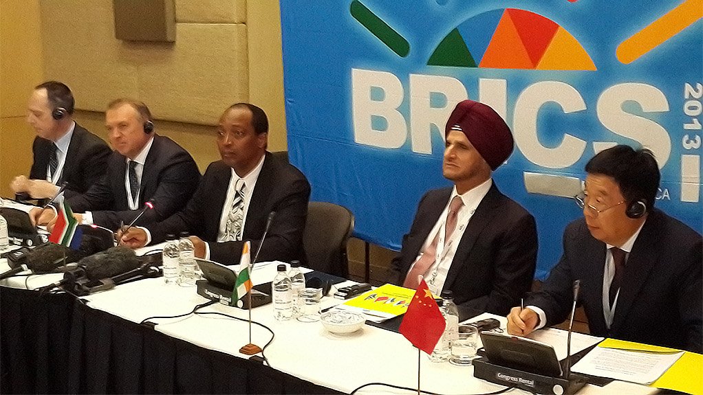 Brics Business Council chairpersons (from left to right): José Rubens de la Rosa, of Brazil, Sergey Katyrin, of Russia, Patrice Motsepe, of South Africa, Onkar Kanwar, of India, and MA Zehua, of China.