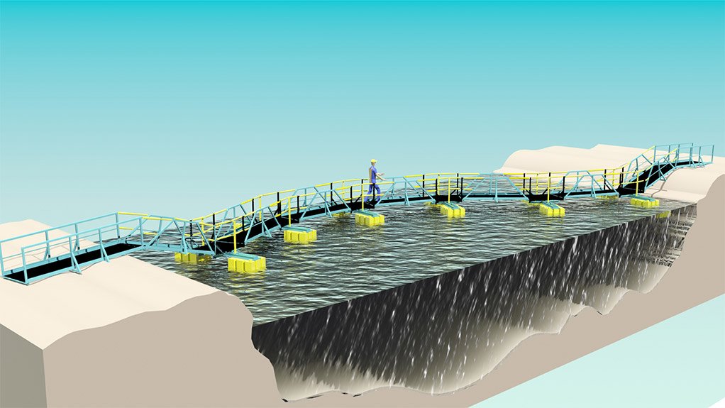 SUREGO WALK
The bridge is designed with uninterruptible flooring, railing and roofing, which assists with water applications, as it can change direction horizontally 