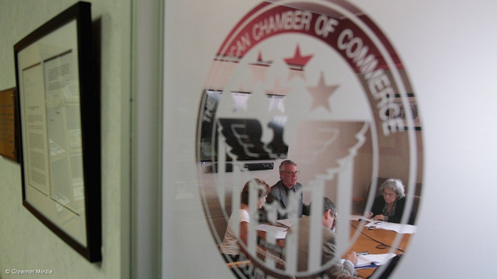 Jeffrey Nemeth addressing journalists at a briefing held at AmCham's offices in Johannesburg