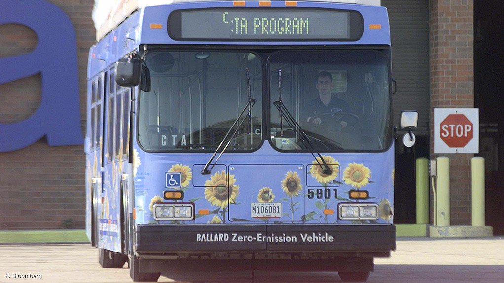 GLOBALLY RECOGNISED TECHNOLOGYA Ballard Power System zero emission fuel cell bus at a Chicago-based transit facility. Using Ballard’s fuel cell technology, Azure Hydrogen plans to partner with Chinese bus manufacturers in a phased development programme for zero-emission fuel cell buses in China