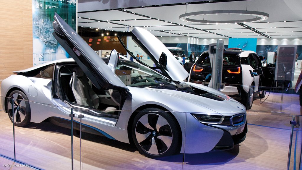 BMW i8 The BMW i8 is a hybrid sportscar and will be in South Africa in 2014. It can speed from zero to 100 km/h in 4.4 seconds
