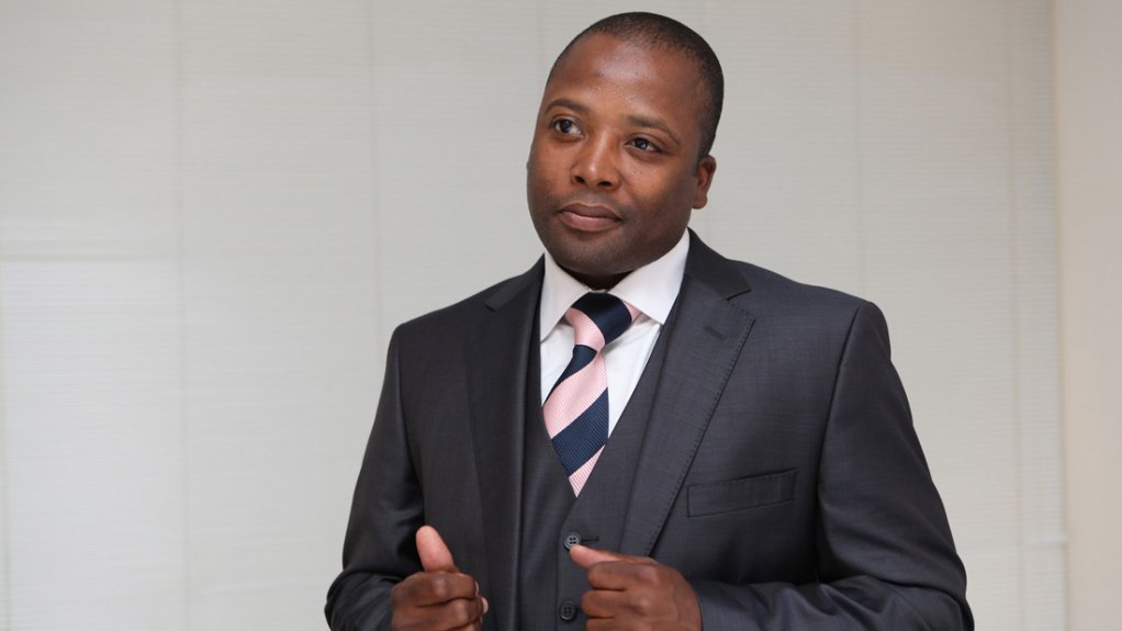 Dipula CEO Izak Petersen