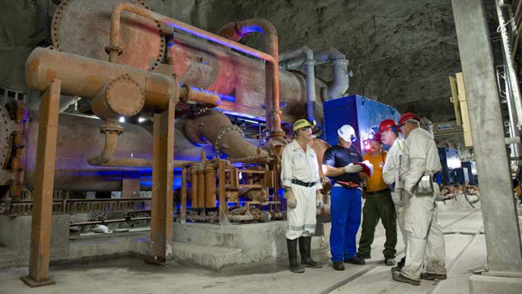 GOOD SAFETY RECORD
Kalgold received a special safety award from the Association of Mine Managers of South Africa for achieving 2.5-million fatality-free shifts during the year
