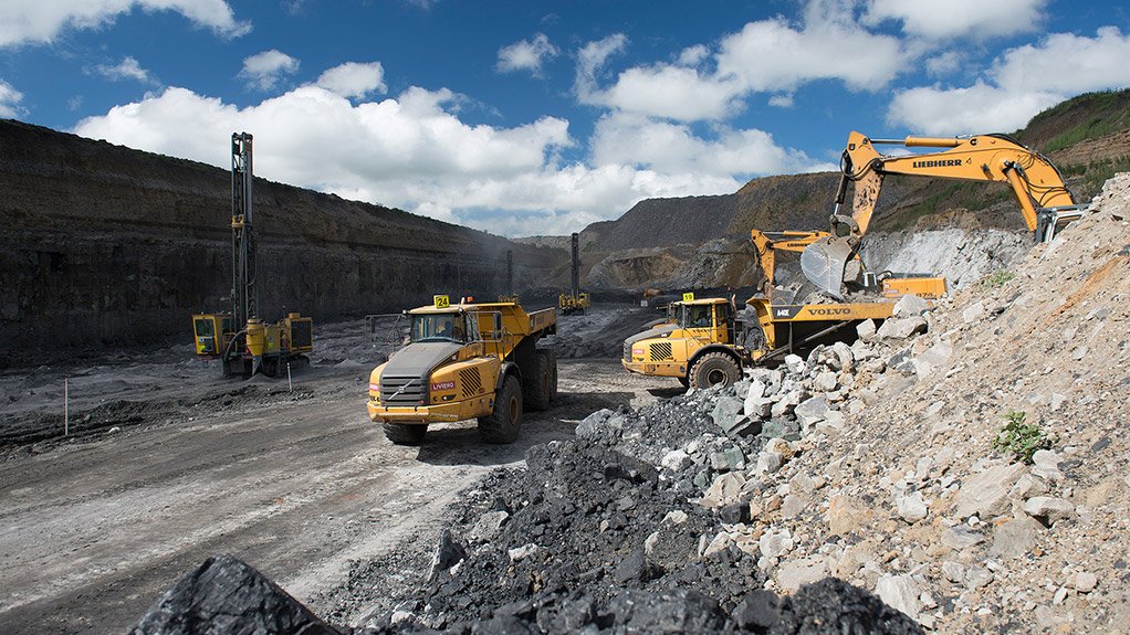 VANGGATFONTEIN MINE
The opencast coal mine has delivered 1.2-million tons of washed 2- and 4-seam thermal coal to Eskom in the first half of the 2014 financial year
