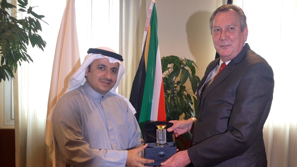 Ambassador Delaray von Tonder and Kuwait Chamber of Commerce and Industry board member Fahad Yaqoub Al-Jouan