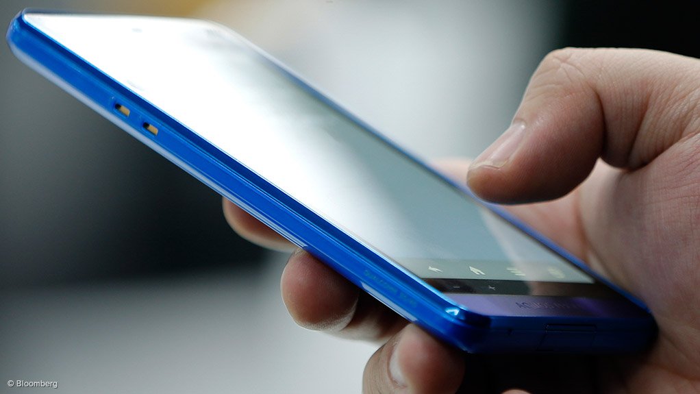SMART INTERACTION
Delegates will be able to respond to questions using their mobile phones with results being displayed instantaneously on a teleprompter
