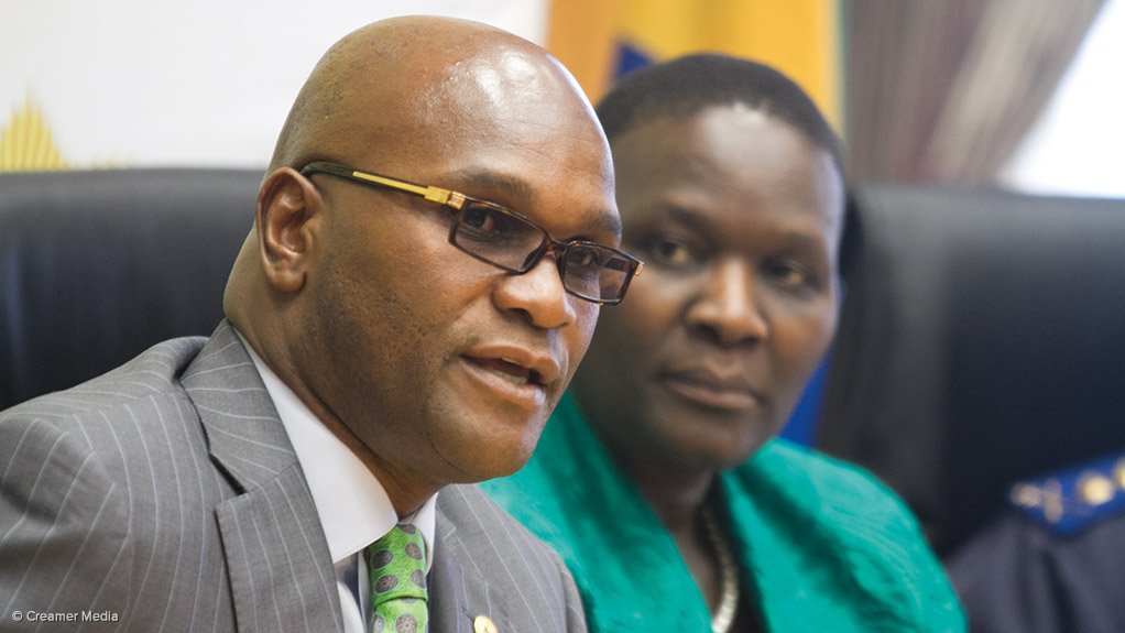 Police Minister Nathi Mthethwa and National Commissioner Riah Phiyega