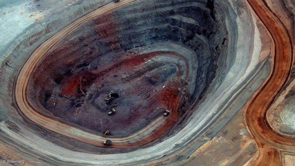 Oz reports major loss, starts new CEO hunt