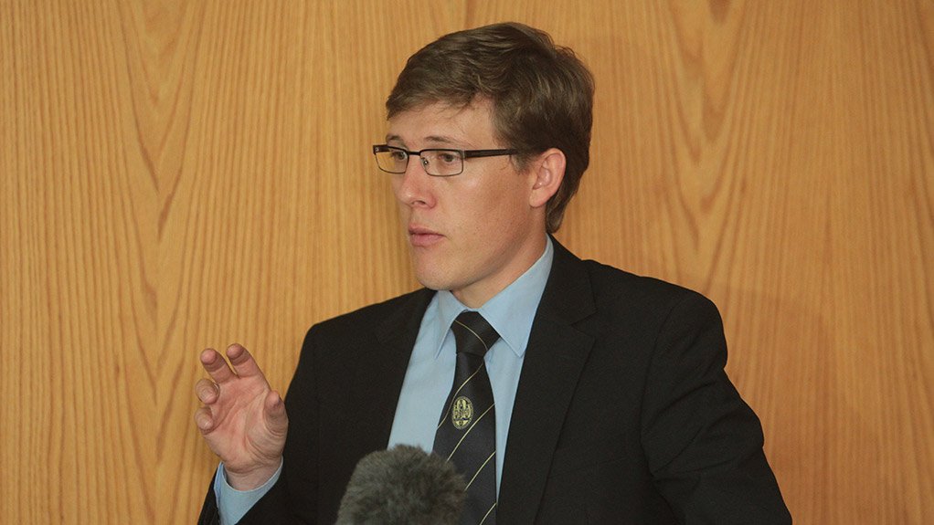 Solidarity senior researcher Piet le Roux