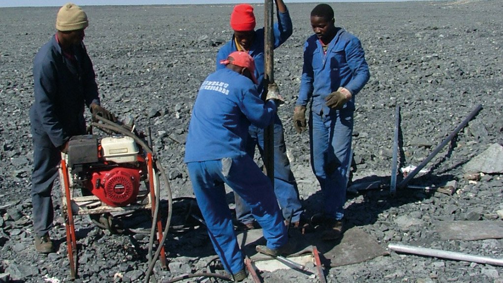 SERVICING ISOLATED OPERATIONS Many of the new mining projects in Africa are in remote locations and require management platforms that can be accessed from a central hub