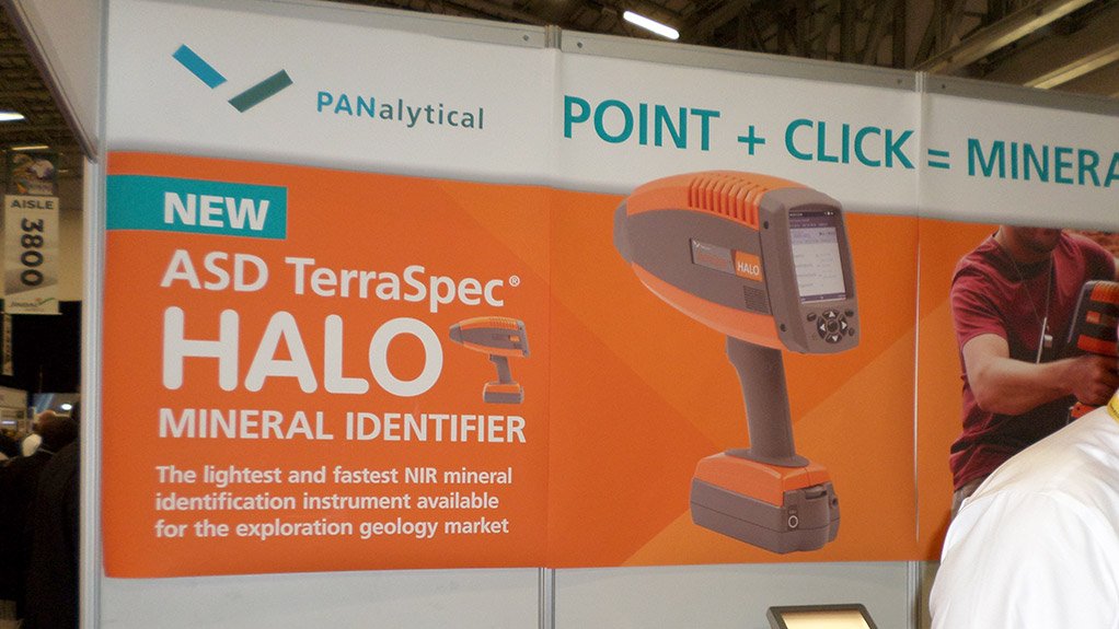 ON DISPLAY
The TerraSpec Halo provides increased accuracy and easy use for field geologists
