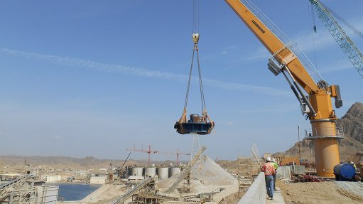 Manufacturer installs fixed cargo crane at Sukari gold mine in Egypt