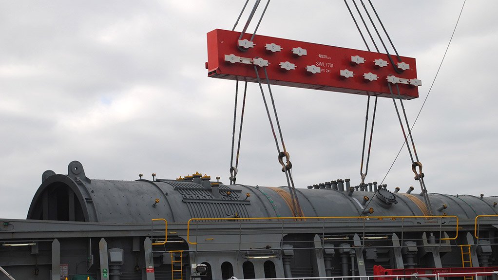 Sasol’s 344.5 t wax reactor arrives in Richards Bay