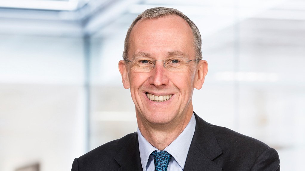 Anglo announces Walker’s retirement 