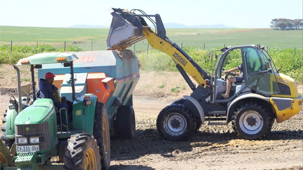 COMPACTNESS ON A FARM
Wacker Neuson’s compact equipment offers a good balance between high performance and low-cost operation

