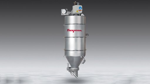 PNEUMATICALLY ACTUATED
The vacuum receiver’s flap-type dump valve is actuated by a pneumatic cylinder
