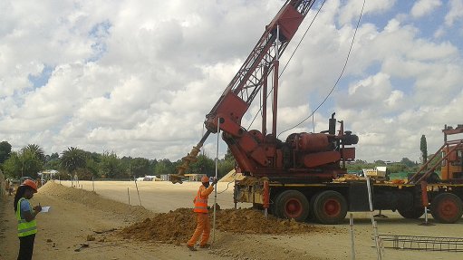 Heavy rains dampen piling