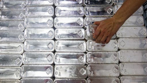 Global silver demand rises to record high in 2013