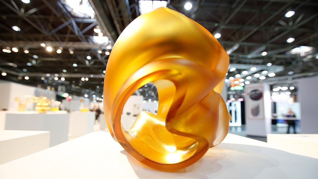 ART HANDLED WITH CARE
Glass art will be on display at this year’s glasstec trade fair in Düsseldorf, Germany
