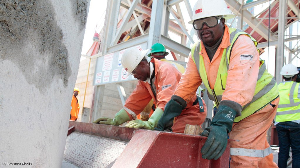 Wesizwe has not ruled out purchase of Amplats, Lonmin, Implats mines