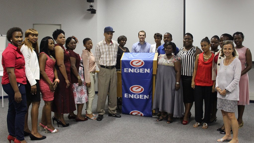 More students graduate from Engen’s Computer School