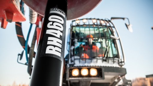 IMPROVED PERFORMANCE The growing RH460 range increases the impact–energy transmission in variable ground conditions