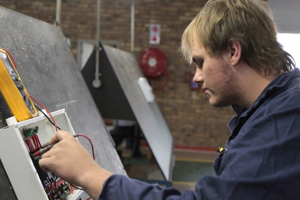 TECHNICALY MINDED
Trained artisans can produce technically minded candidates that may be further developed to plug the engineering skills gap in South Africa