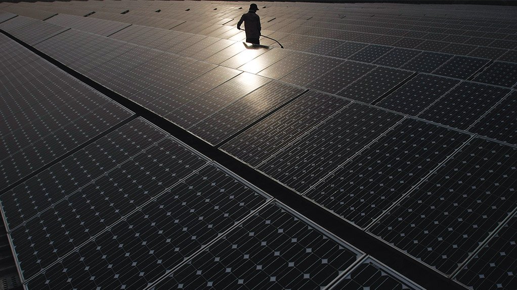 SOLAR PANELS Africa’s renewable-energy solutions are site specific 