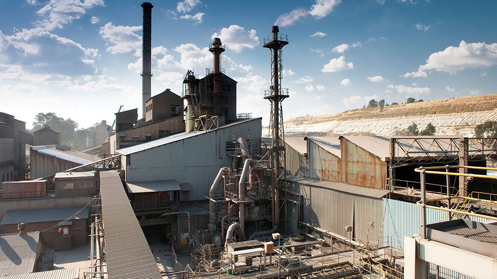 PRODUCT PRODUCTION
Veremo aims to start first production at an existing smelter in Mogale in early 2015
