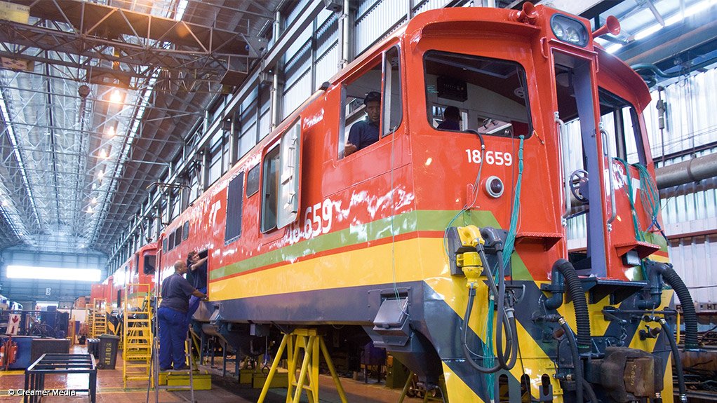 ALL ABOARD 
Alusani has trained engineers from many companies, including Transnet, since 2006 