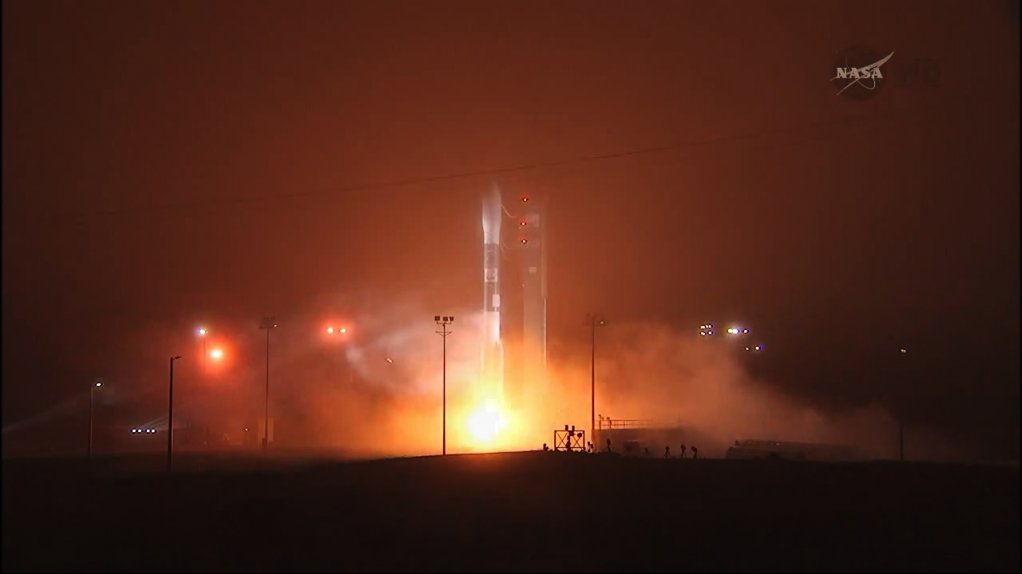 The Delta II carrying OCO-2 lifts off from Vandenberg