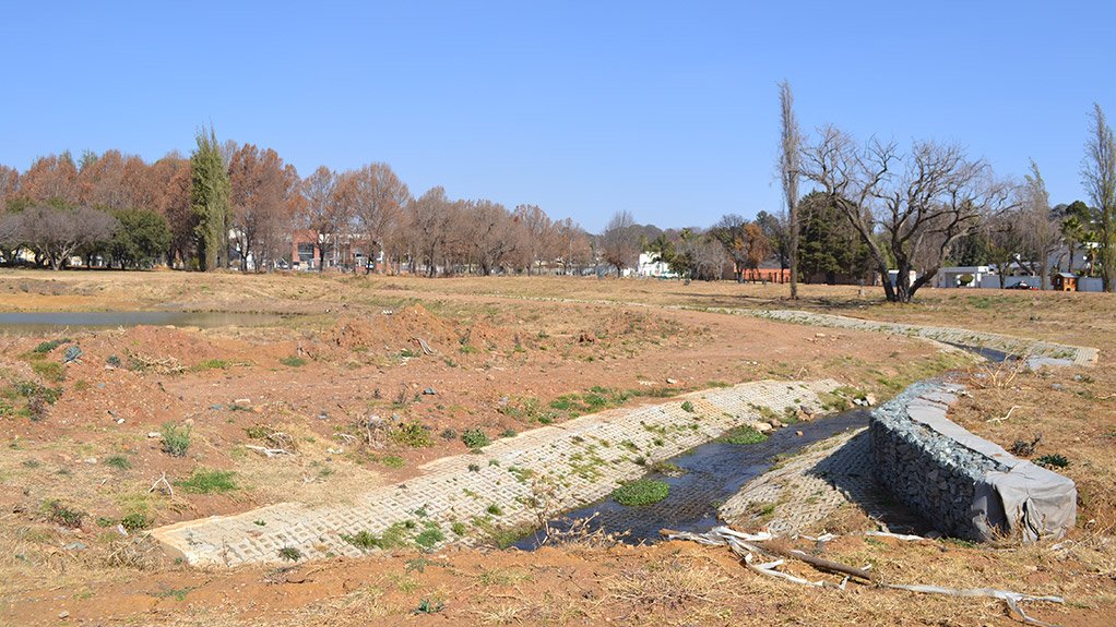    Staff churn stalls Bedfordview stormwater project for eight months