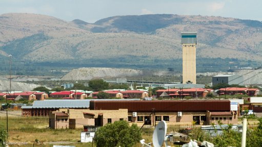 Lonmin inks landmark BEE deals with traditional community