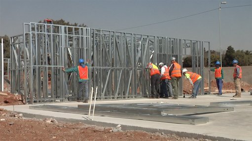 BUILDING EFFICIENCY
Light steel frame building produces only 2% waste during construction operations 
