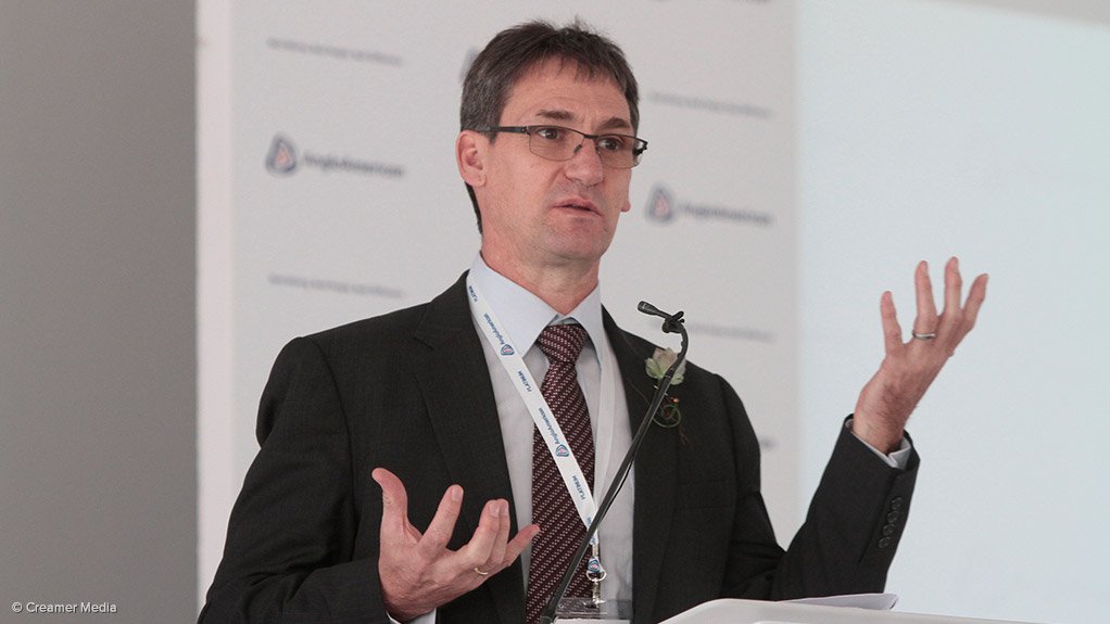 CHRIS GRIFFITH
Platinum-based fuel cells provide significant economic and environmental development opportunities for South Africa
