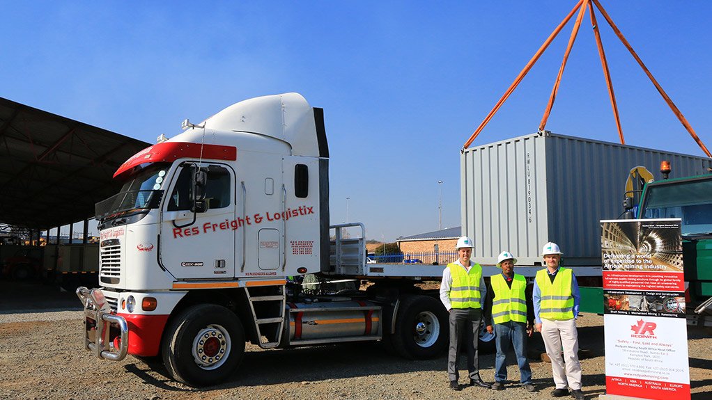 WELL TRAVELLED
The Redbore 100 was transported in 34 cargo containers from a large-scale mining operation in Australia, to the Port of Durban