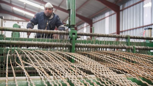 MANUFACTURING CAPABILITIES Aury Africa can manufacture woven wire screens, which are extensively used in mining and quarrying operations