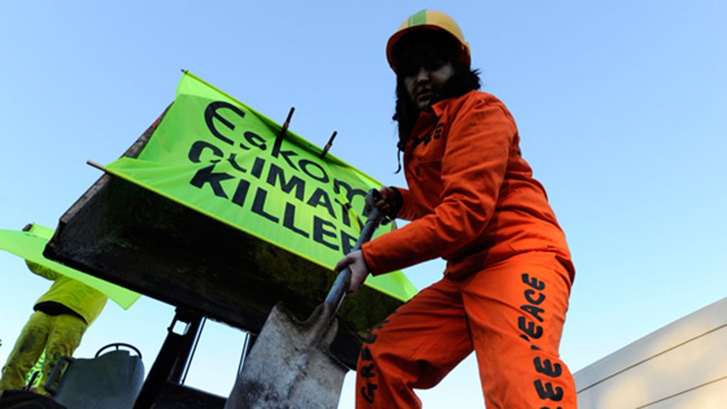 SA: Statement by Greenpeace, denounces dodgy nuclear deal (23/09/2014)