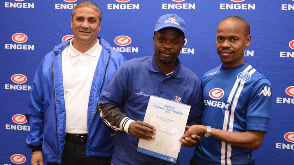 Paul Makhanya (Engen) and Brian Robertson with Coach