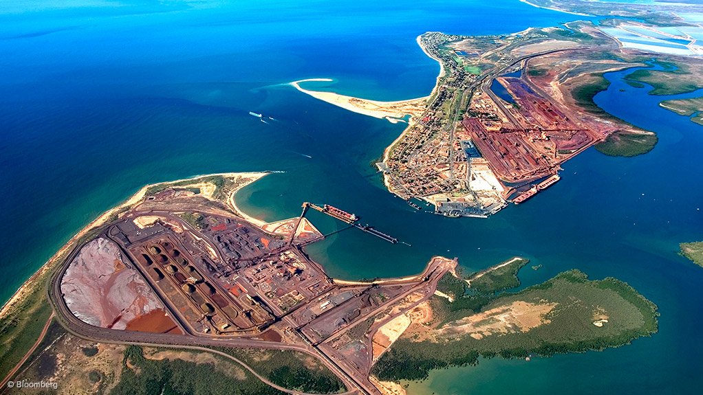 DRIVING REGIONAL GROWTH
The Central African iron-ore region has similar potential to Western Australia’s Pilbara region, which drives 25 mines, five ports and five railway systems
