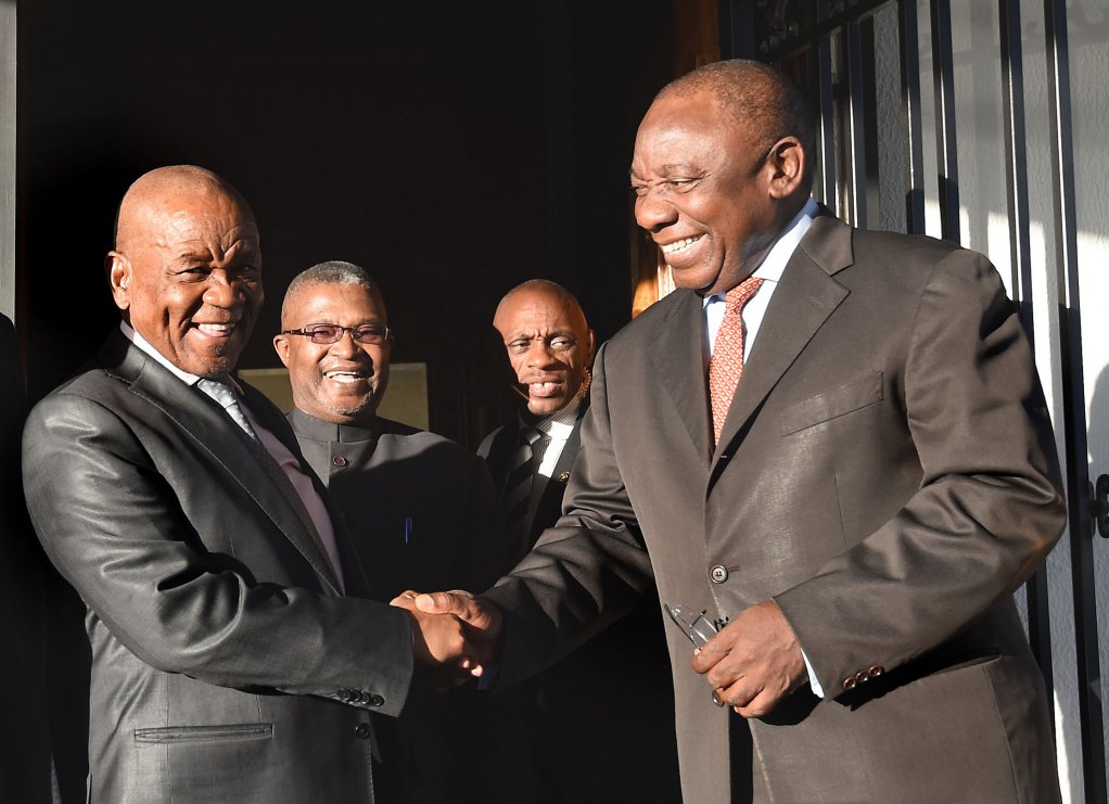 Cyril Ramaphosa and Prime Minister Tom Thabane