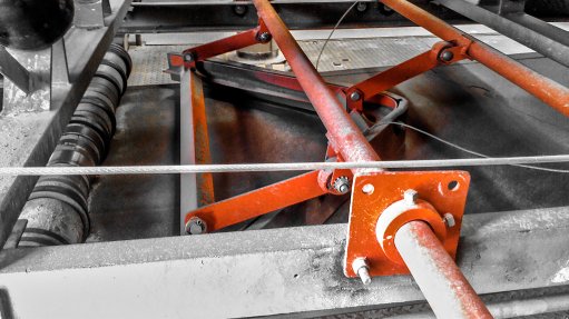 Low Maintenance Conveyor Belt Plows Extend Tail Pulley Life