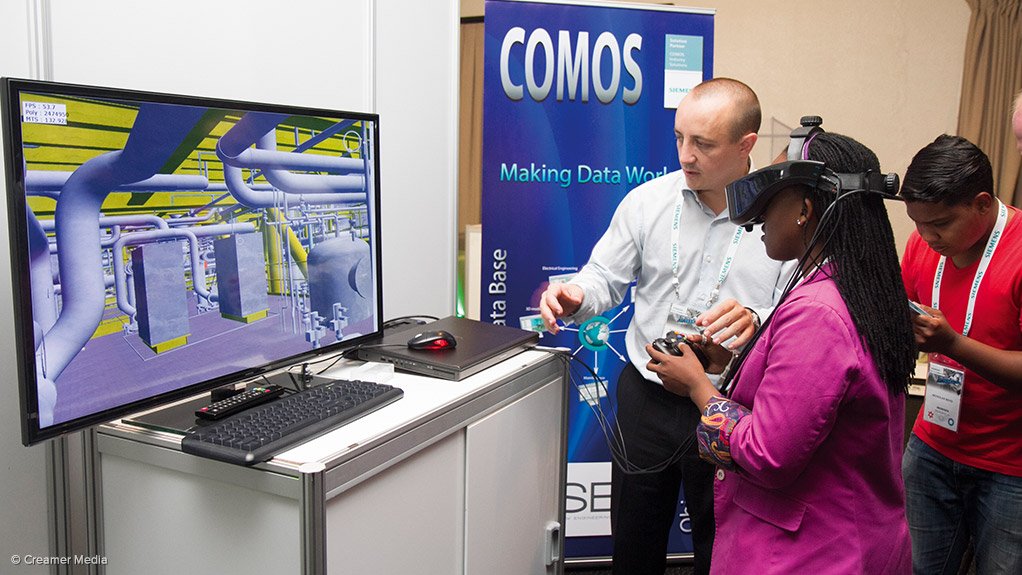COMOS WALKINSIDE SIMULATORThe COMOS simulator supports multiple avatars to test a team’s performance and communication on the plant 
